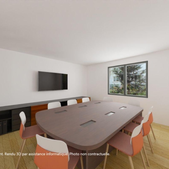  FAMICITY : Office | OSLON (71380) | 136 m2 | 750 € 