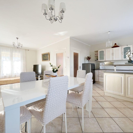  FAMICITY : Maison / Villa | CHALON-SUR-SAONE (71100) | 135 m2 | 260 000 € 
