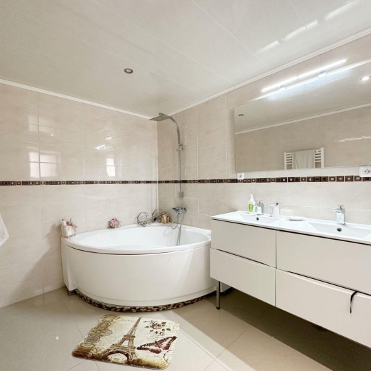 FAMICITY : Maison / Villa | LUX (71100) | 120 m2 | 259 000 € 