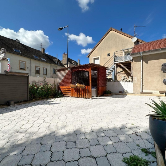  FAMICITY : Maison / Villa | LUX (71100) | 120 m2 | 259 000 € 