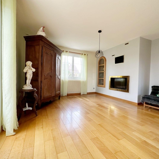  FAMICITY : Maison / Villa | CHATENOY-LE-ROYAL (71880) | 145 m2 | 289 000 € 