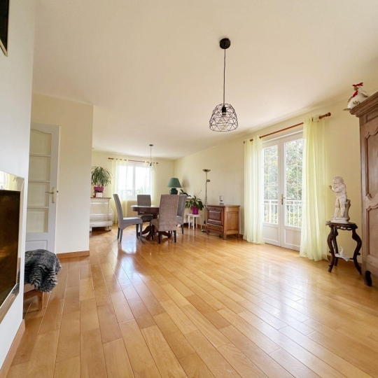  FAMICITY : Maison / Villa | CHATENOY-LE-ROYAL (71880) | 145 m2 | 289 000 € 