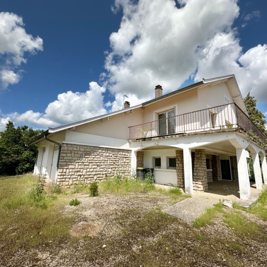  FAMICITY : Maison / Villa | MONTRET (71440) | 218 m2 | 180 000 € 