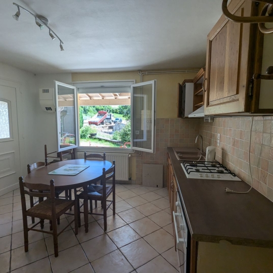  FAMICITY : Maison / Villa | THIERS (63300) | 117 m2 | 123 000 € 