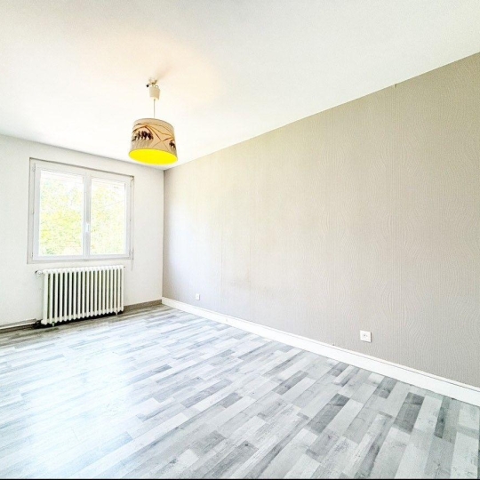  FAMICITY : Maison / Villa | SAINT-GILLES (71510) | 127 m2 | 164 000 € 