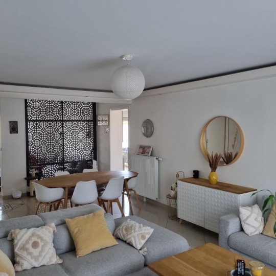  FAMICITY : Maison / Villa | LONGVIC (21600) | 132 m2 | 335 000 € 