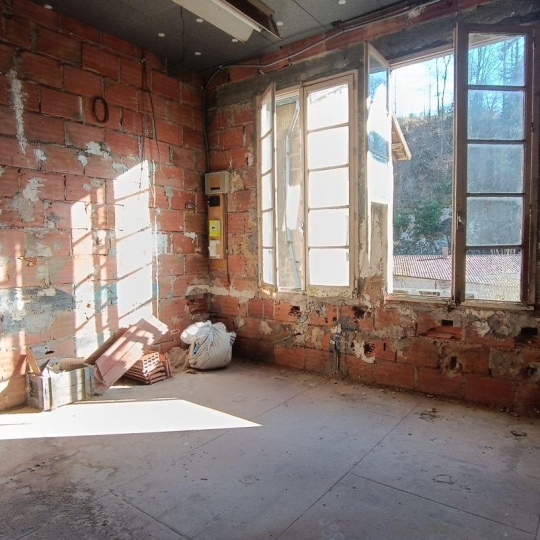  FAMICITY : Domaines / Propriétés | LA MONNERIE-LE-MONTEL (63650) | 119 m2 | 99 000 € 