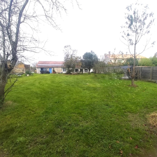  FAMICITY : Maison / Villa | MAILLEZAIS (85420) | 210 m2 | 193 000 € 