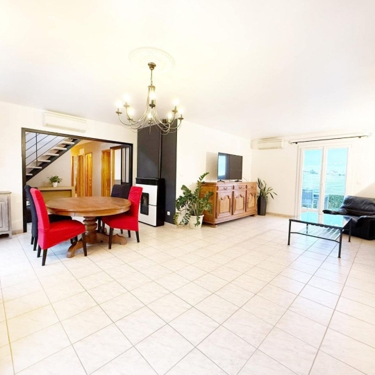  FAMICITY : Maison / Villa | MONTCENIS (71710) | 200 m2 | 348 000 € 