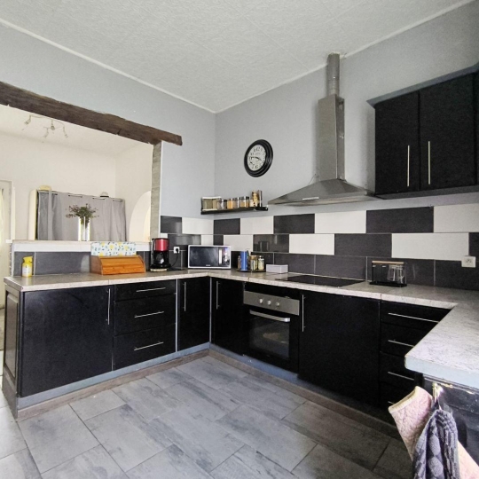  FAMICITY : Maison / Villa | MONTCEAU-LES-MINES (71300) | 120 m2 | 134 900 € 