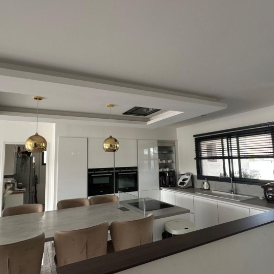  FAMICITY : Maison / Villa | FARGES-LES-CHALON (71150) | 149 m2 | 420 000 € 