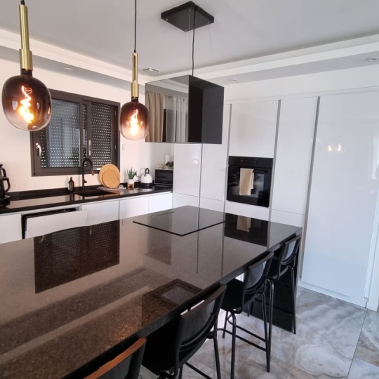 FAMICITY : Maison / Villa | CHALON-SUR-SAONE (71100) | 120.00m2 | 349 000 € 