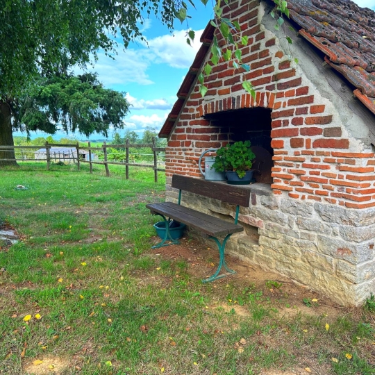  FAMICITY : Maison / Villa | LESSARD-EN-BRESSE (71440) | 155 m2 | 499 000 € 