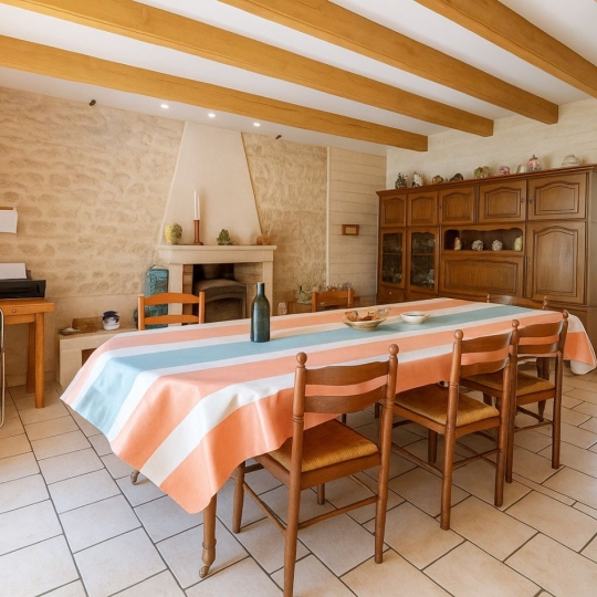  FAMICITY : House | MAILLEZAIS (85420) | 209 m2 | 193 000 € 