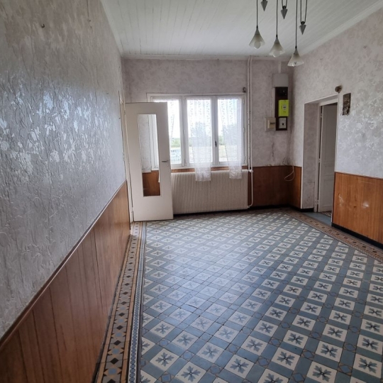  FAMICITY : House | CHALON-SUR-SAONE (71100) | 117 m2 | 165 000 € 