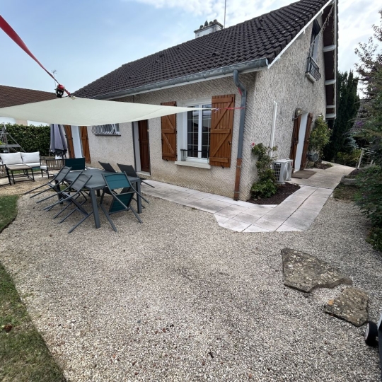  FAMICITY : Maison / Villa | COUCHEY (21160) | 120 m2 | 380 000 € 