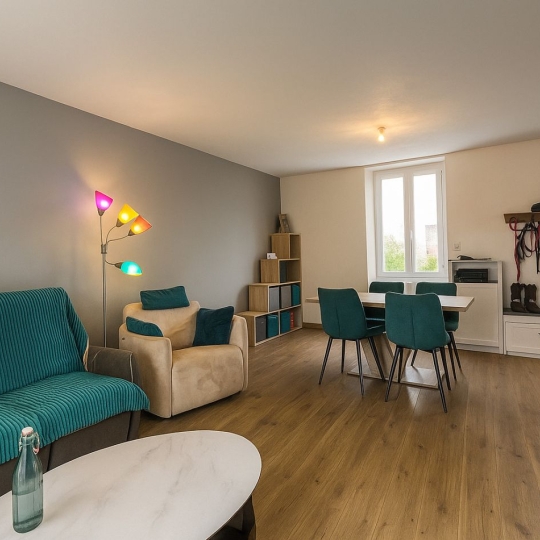  FAMICITY : House | SAINT-VALLIER (71230) | 102 m2 | 183 000 € 