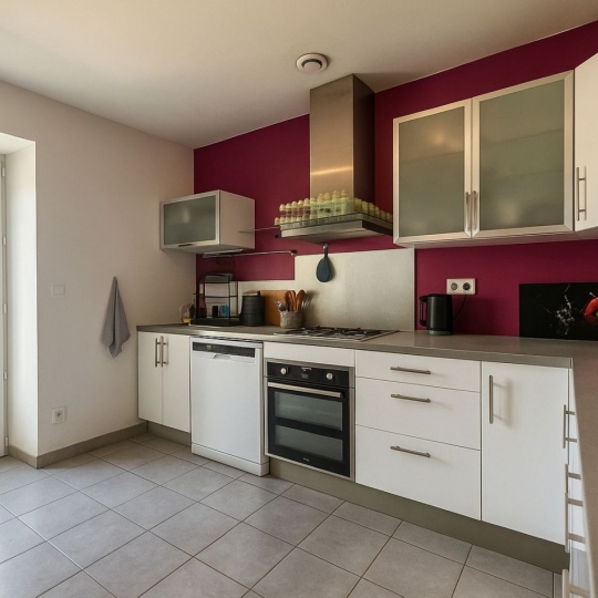 FAMICITY : House | SAINT-VALLIER (71230) | 102 m2 | 183 000 € 