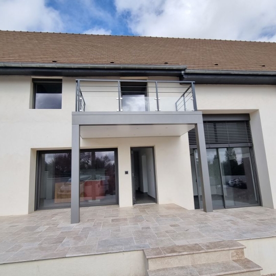  FAMICITY : House | CHALON-SUR-SAONE (71100) | 230 m2 | 444 000 € 