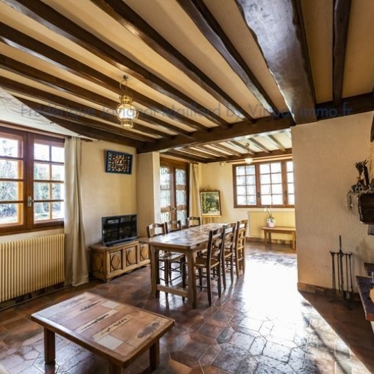 FAMICITY : House | PONT-DE-POITTE (39130) | 309 m2 | 270 000 € 