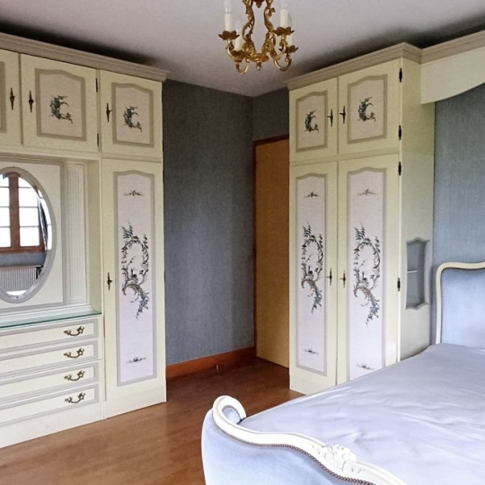  FAMICITY : House | PONT-DE-POITTE (39130) | 309 m2 | 270 000 € 