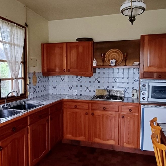  FAMICITY : House | PONT-DE-POITTE (39130) | 309 m2 | 270 000 € 