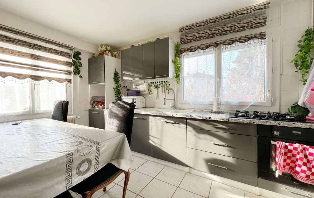 FAMICITY : Maison / Villa | CHALON-SUR-SAONE (71100) | 122 m2 | 234 900 € 