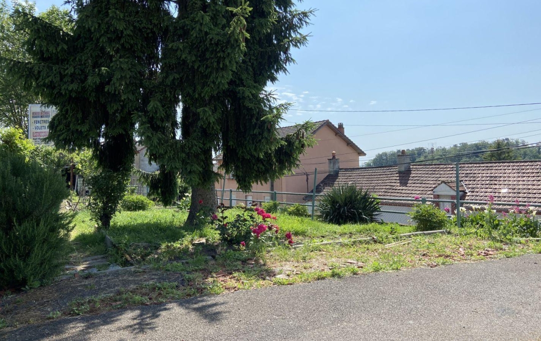 FAMICITY : Maison / Villa | LE CREUSOT (71200) | 131 m2 | 165 000 € 