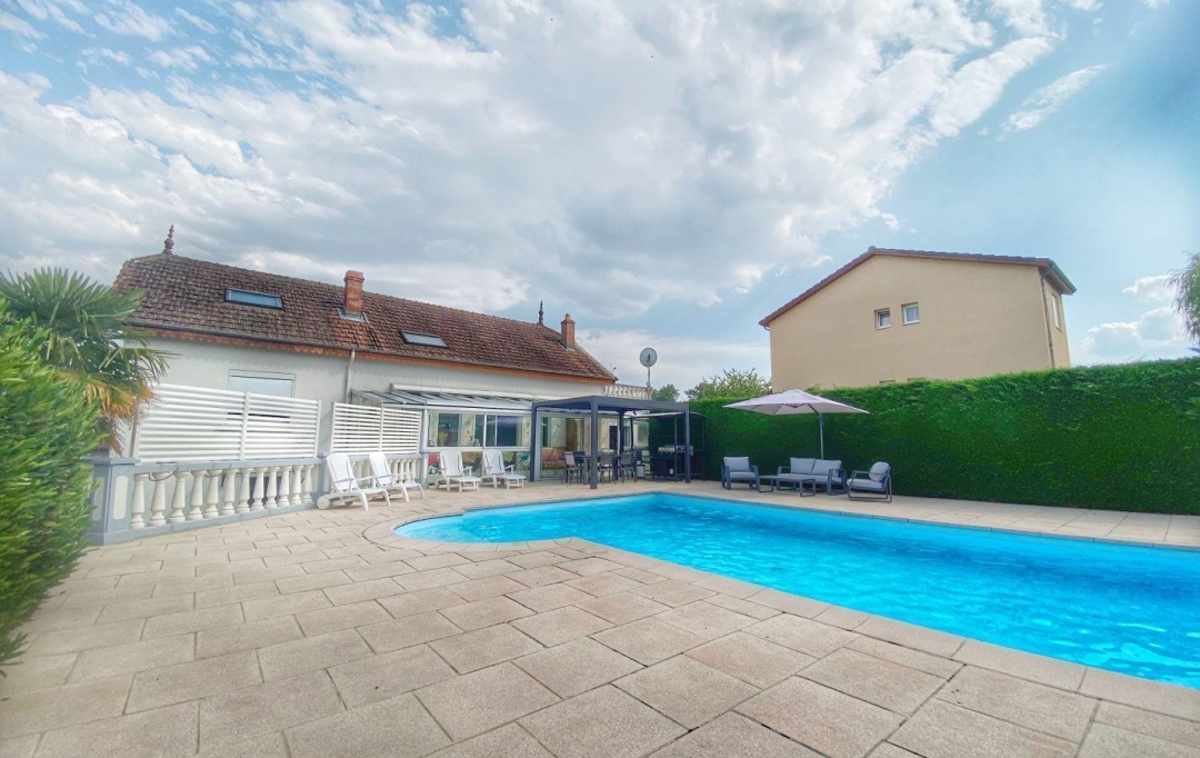 FAMICITY : Maison / Villa | ECUISSES (71210) | 187 m2 | 315 000 € 