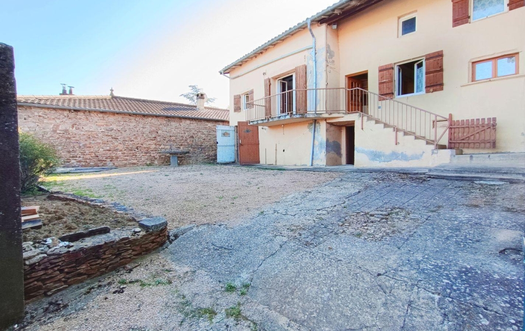 FAMICITY : Maison / Villa | CHASSELAS (71570) | 319 m2 | 201 000 € 