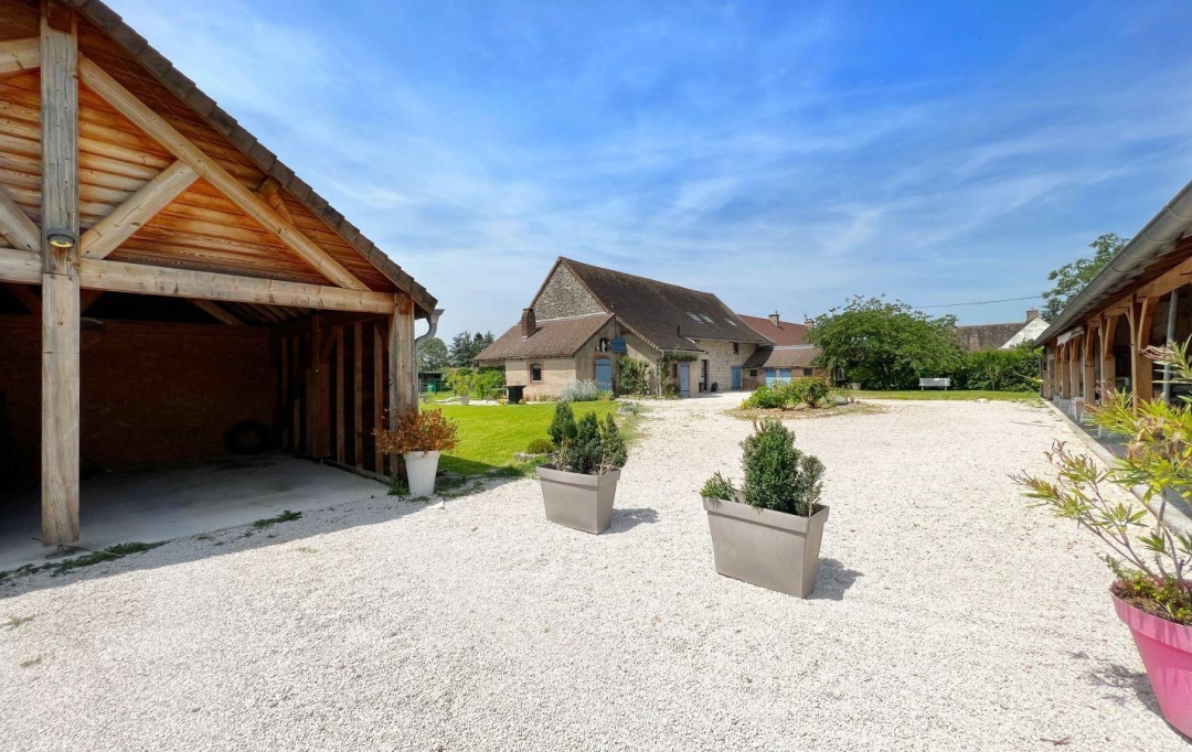 FAMICITY : House | CHALON-SUR-SAONE (71100) | 312 m2 | 680 000 € 