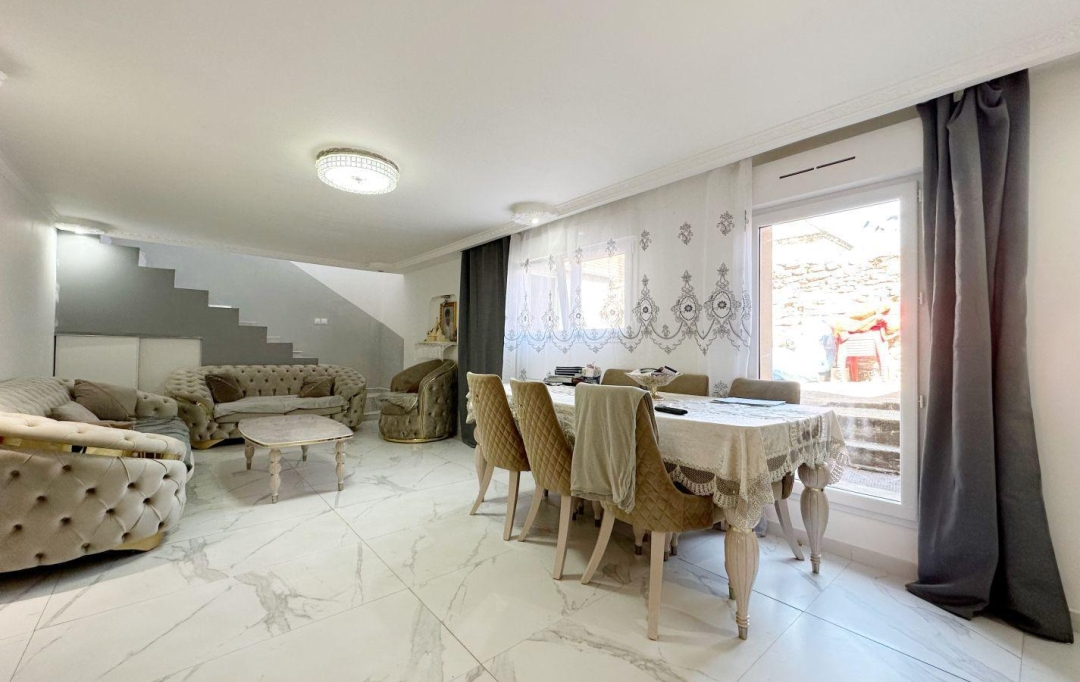 FAMICITY : Maison / Villa | LUX (71100) | 120 m2 | 259 000 € 
