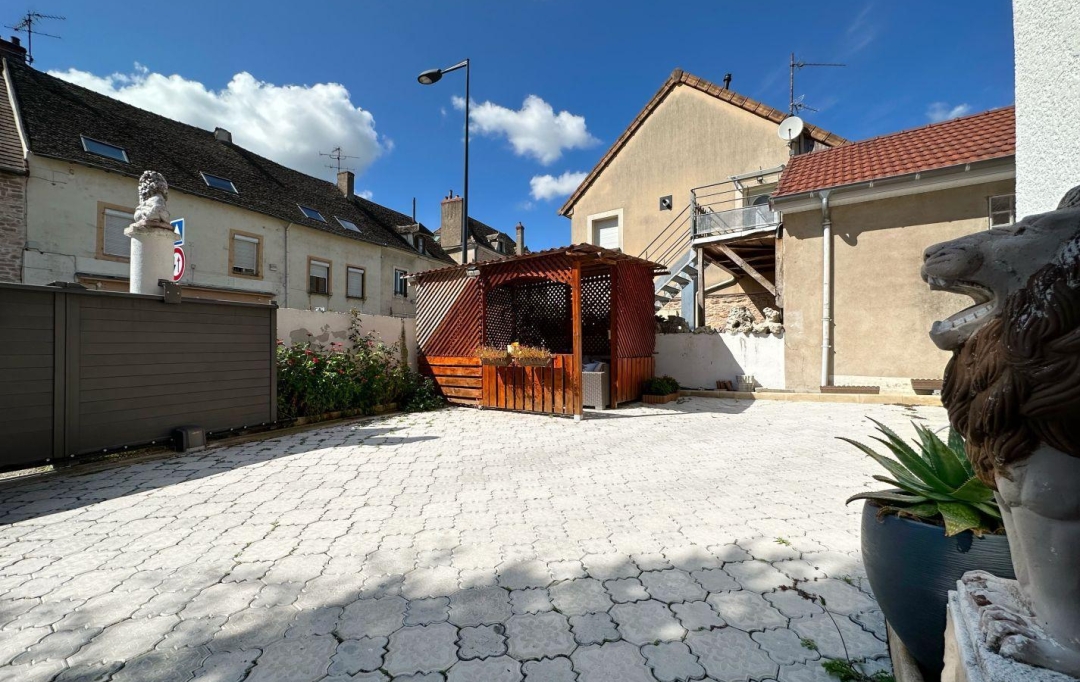 FAMICITY : Maison / Villa | LUX (71100) | 120 m2 | 259 000 € 