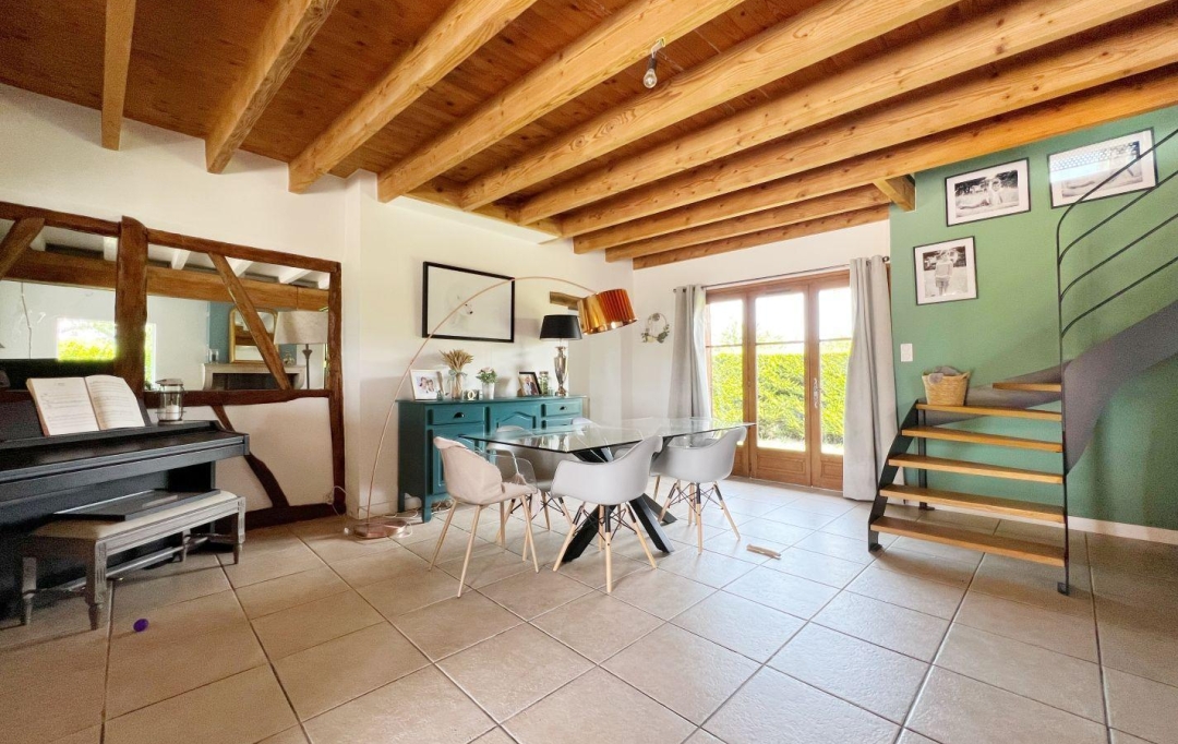 FAMICITY : Maison / Villa | TOURNUS (71700) | 312 m2 | 650 000 € 