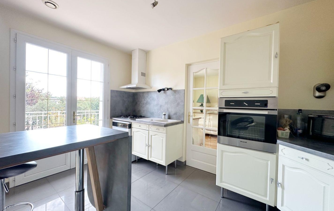FAMICITY : Maison / Villa | CHATENOY-LE-ROYAL (71880) | 145 m2 | 289 000 € 