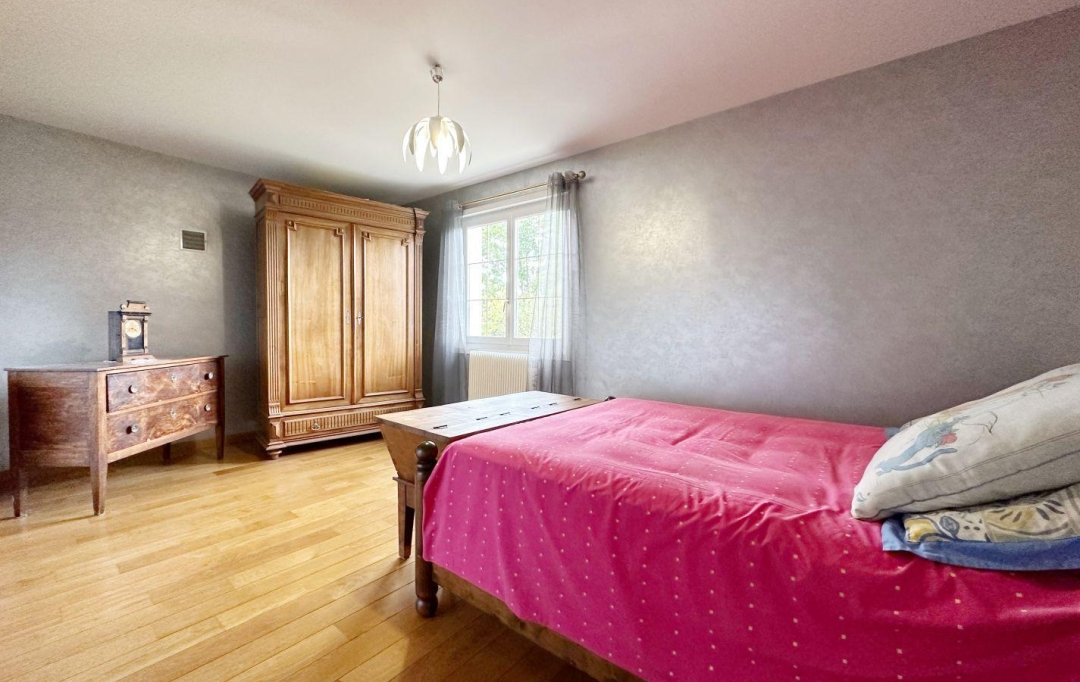 FAMICITY : Maison / Villa | CHATENOY-LE-ROYAL (71880) | 145 m2 | 289 000 € 