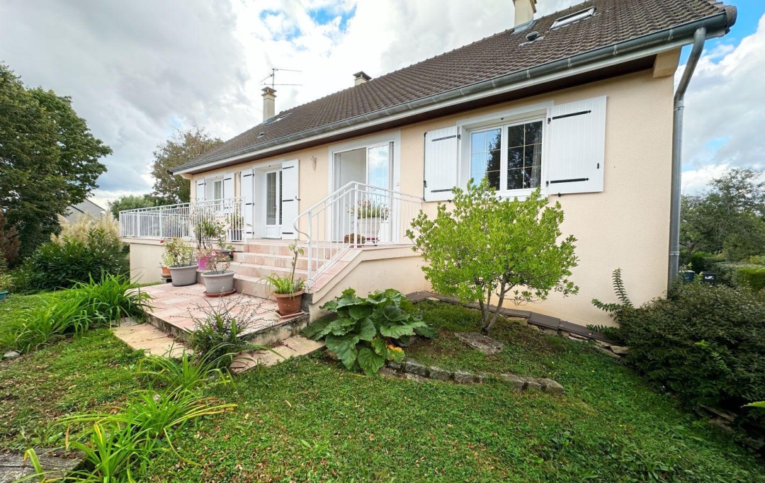 FAMICITY : Maison / Villa | CHATENOY-LE-ROYAL (71880) | 145 m2 | 289 000 € 