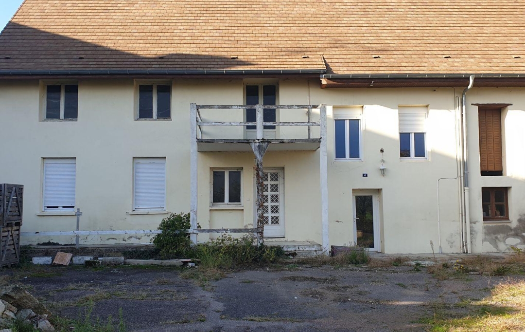 FAMICITY : Maison / Villa | CRISSEY (71530) | 250 m2 | 252 000 € 
