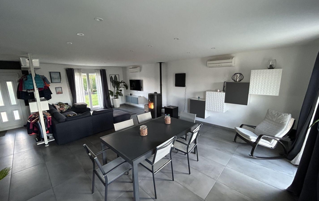 FAMICITY : Maison / Villa | COUTERNON (21560) | 150 m2 | 420 000 € 