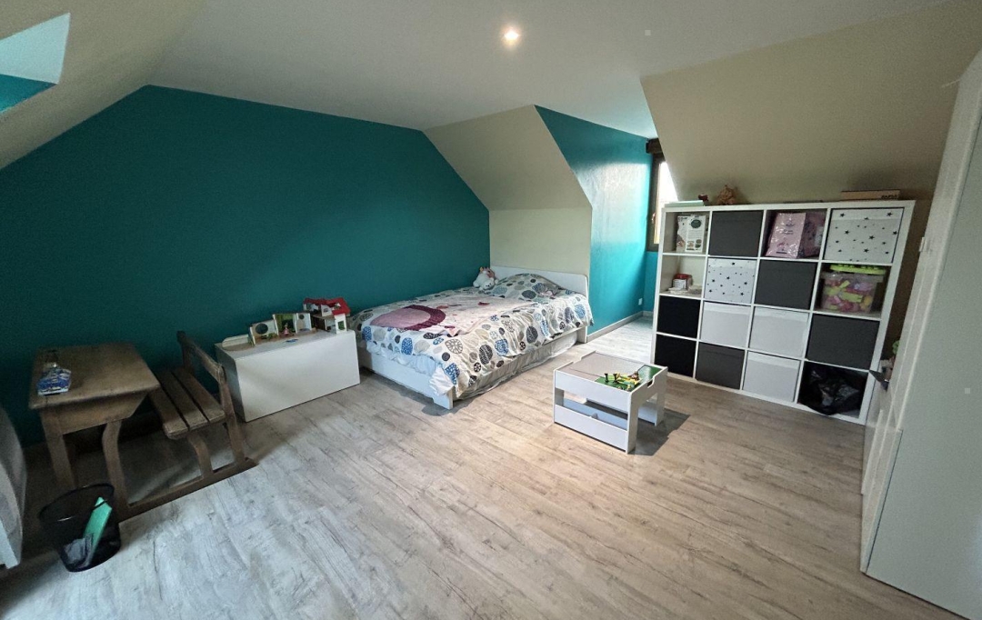 FAMICITY : Maison / Villa | COUTERNON (21560) | 151 m2 | 420 000 € 