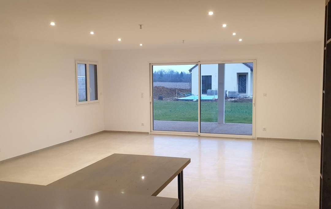 FAMICITY : Maison / Villa | CHATENOY-LE-ROYAL (71880) | 0 m2 | 355 000 € 