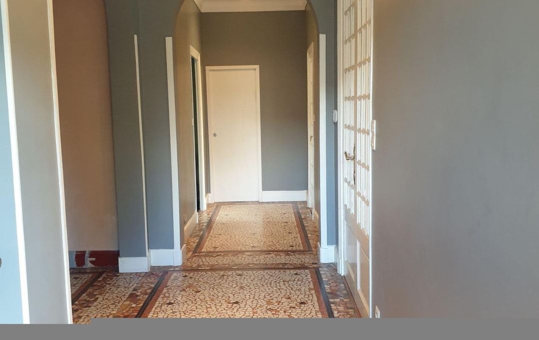 FAMICITY : Maison / Villa | CHALON-SUR-SAONE (71100) | 193 m2 | 349 000 € 
