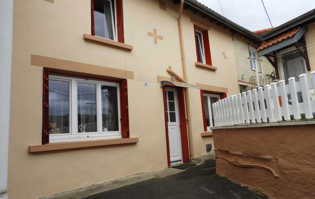 FAMICITY : Maison / Villa | SAINT-REMY-SUR-DUROLLE (63550) | 0 m2 | 70 400 € 