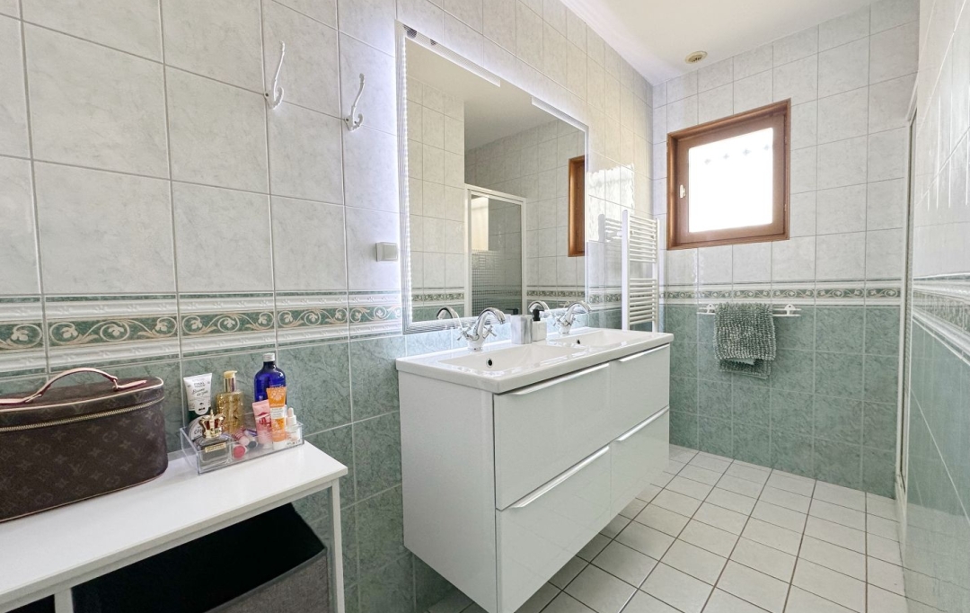 FAMICITY : House | SAINT-MAURICE-EN-RIVIERE (71620) | 114 m2 | 220 000 € 