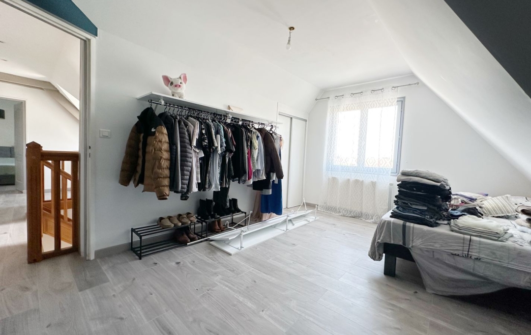 FAMICITY : House | SAINT-MAURICE-EN-RIVIERE (71620) | 114 m2 | 220 000 € 