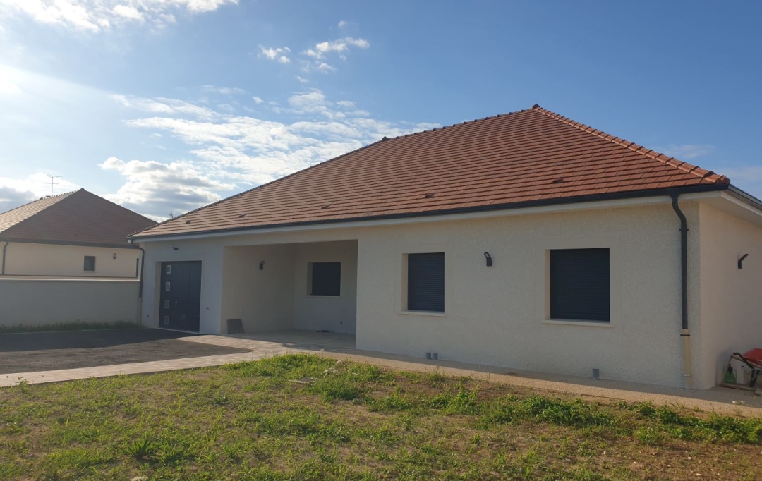 FAMICITY : Maison / Villa | CHATENOY-LE-ROYAL (71880) | 154 m2 | 438 500 € 
