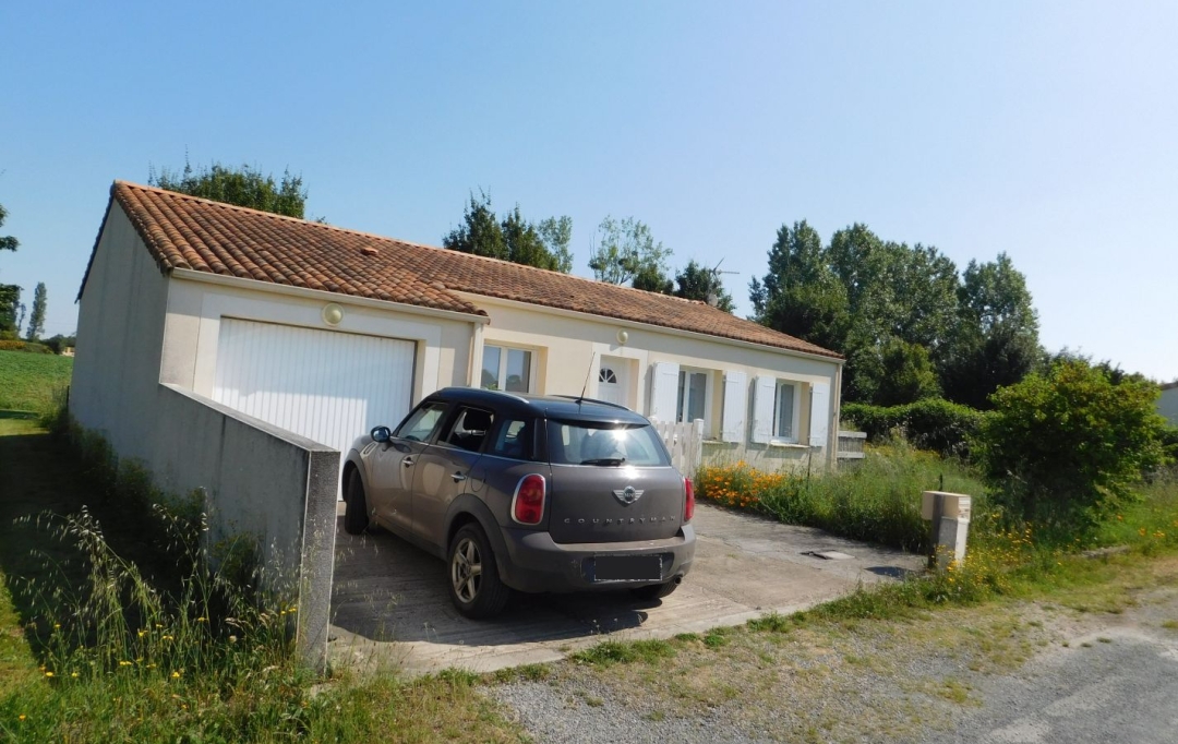 FAMICITY : Maison / Villa | SAINT-VALERIEN (85570) | 95 m2 | 210 000 € 