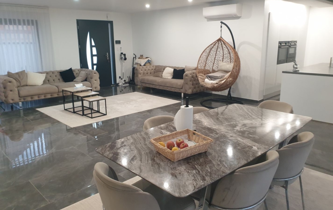 FAMICITY : House | CHALON-SUR-SAONE (71100) | 150 m2 | 359 000 € 