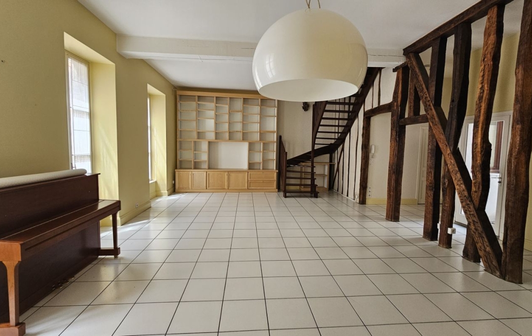 FAMICITY : Appartement | CHALON-SUR-SAONE (71100) | 199 m2 | 422 000 € 