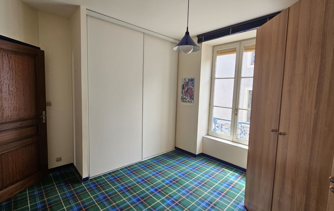 FAMICITY : Appartement | CHALON-SUR-SAONE (71100) | 199 m2 | 422 000 € 